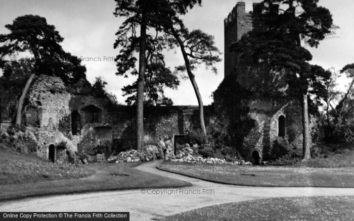 Photo of Henley On Thames, Grey's Court 1953