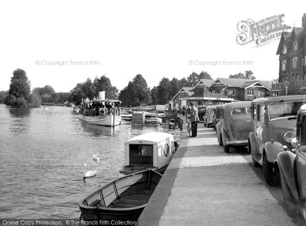 Photo of Henley On Thames, Pleasure Steamer On The Thames c.1950