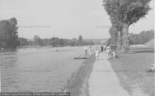 Photo of Henley On Thames, The Embankment c.1950