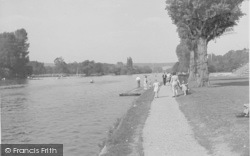 The Embankment c.1950, Henley-on-Thames