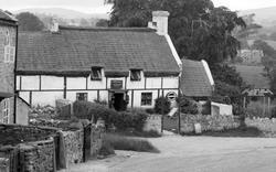 Cottage, Llindir Street 1936, Henllan