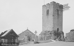 Tower And Lychgate 1936, Henllan