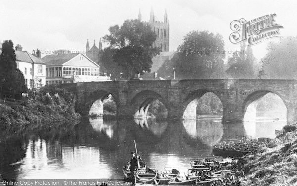 Photo of Hereford, Early Morning, Wye Bridge c.1935