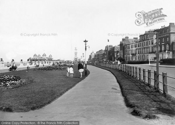 Photo of Herne Bay, The Lawns 1927