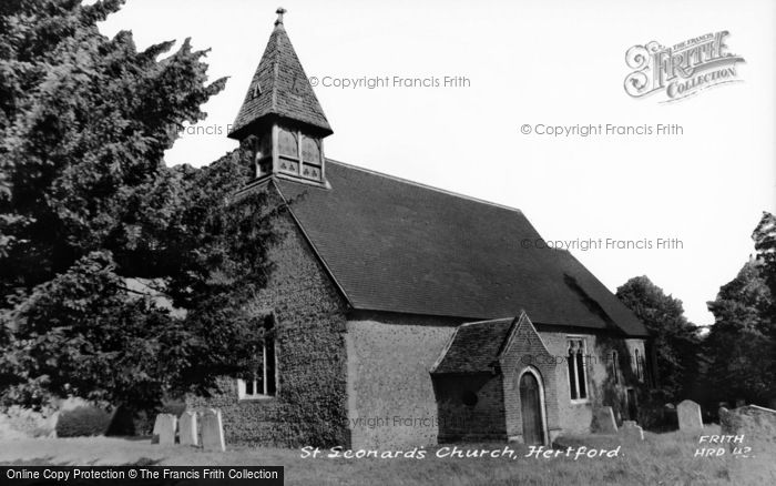 Photo of Hertford, St Leonard's Church c.1960
