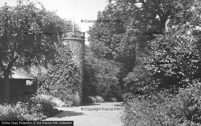 Photo of Hertford, The Castle Grounds c.1955