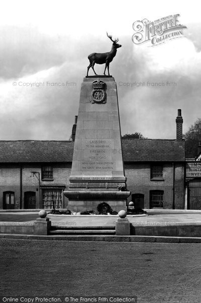 Photo of Hertford, War Memorial 1922
