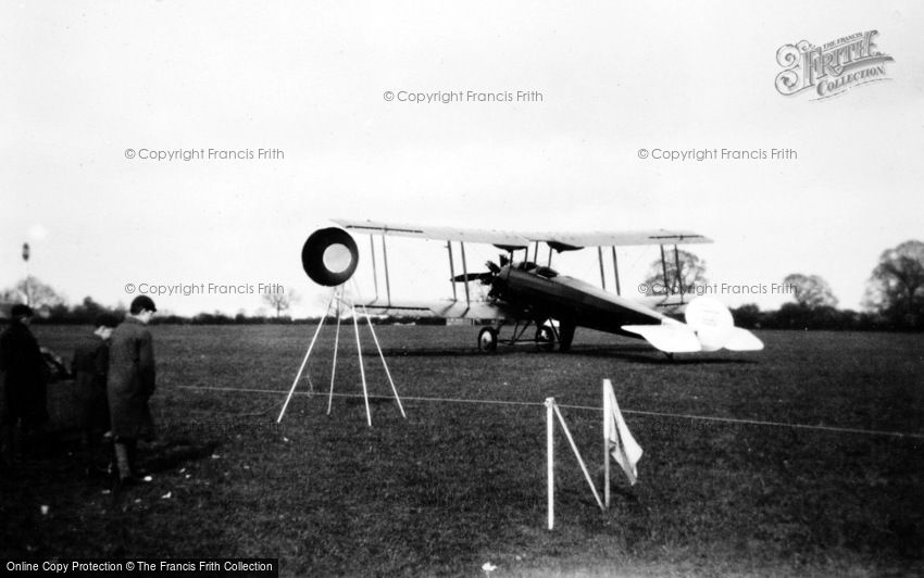 Hertingfordbury, Biplane, Jubilee Air Display Ltd 1935