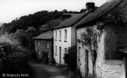 The Village c.1960, Hessenford