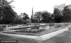 Hessle, Tower Hill Gardens c1965