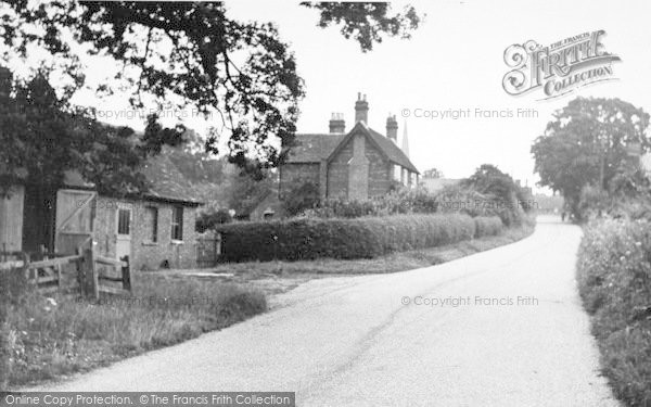 Photo of Hever, The Village c.1955