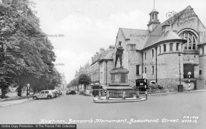 Photo of Hexham, Benson's Monument, Beaumont Street c.1950