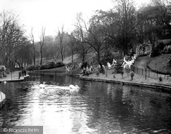 The Swans, Queen's Park c.1955, Heywood
