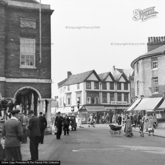 Photo of High Wycombe, Cornmarket 1951