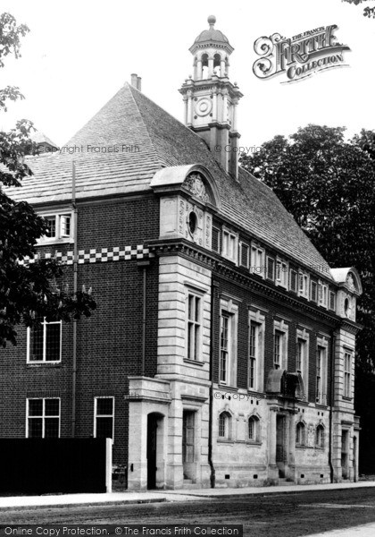 Photo of High Wycombe, The New Town Hall 1906