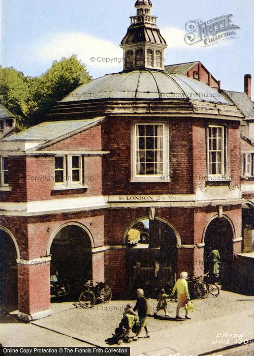 Photo of High Wycombe, The Old Market c.1965