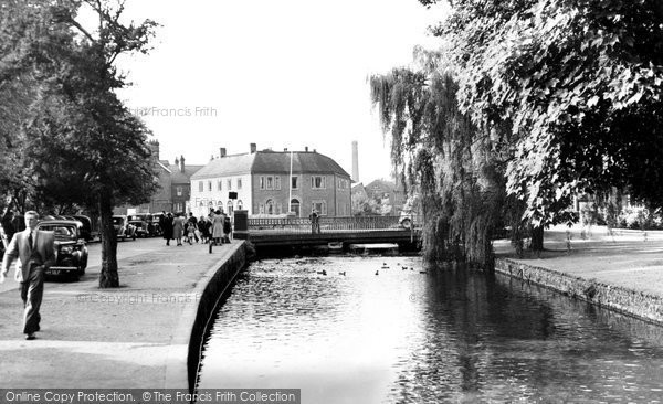 Photo of High Wycombe, the River Wye and Queen Victoria Road Bridge c1955