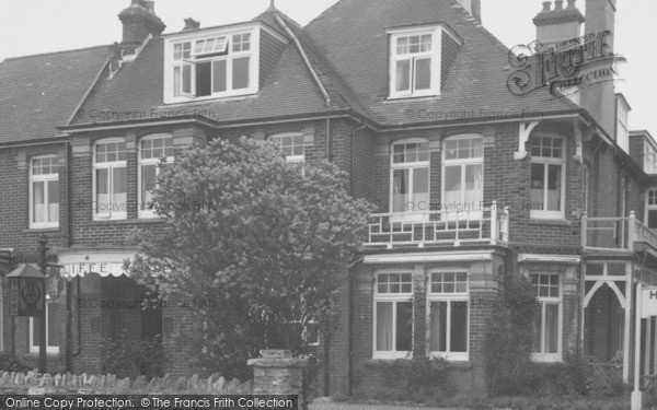 Photo of Highcliffe, Highcliffe Hotel c.1960