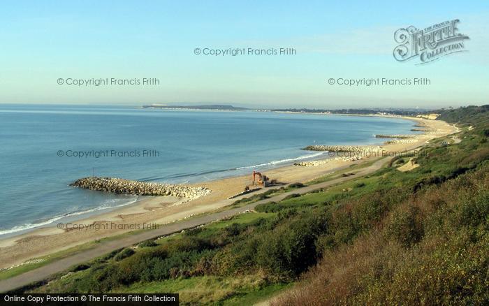 Photo of Highcliffe, The Beach 2007