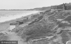 The Beach c.1955, Highcliffe