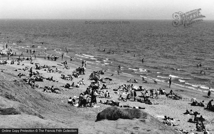 Photo of Highcliffe, The Beach c.1960