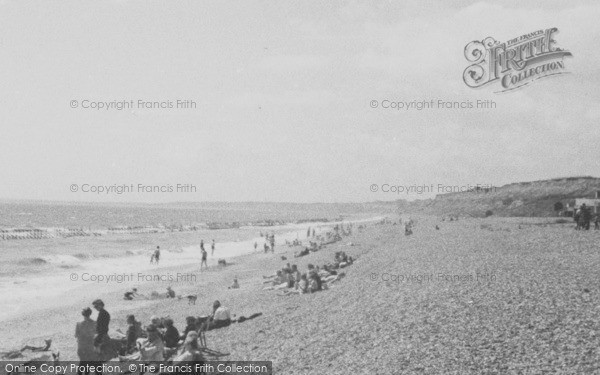 Photo of Highcliffe, Thue Beach c.1950