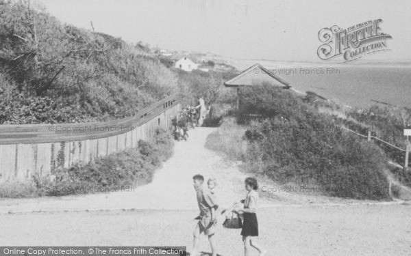Photo of Highcliffe, Way To The Beach c.1950