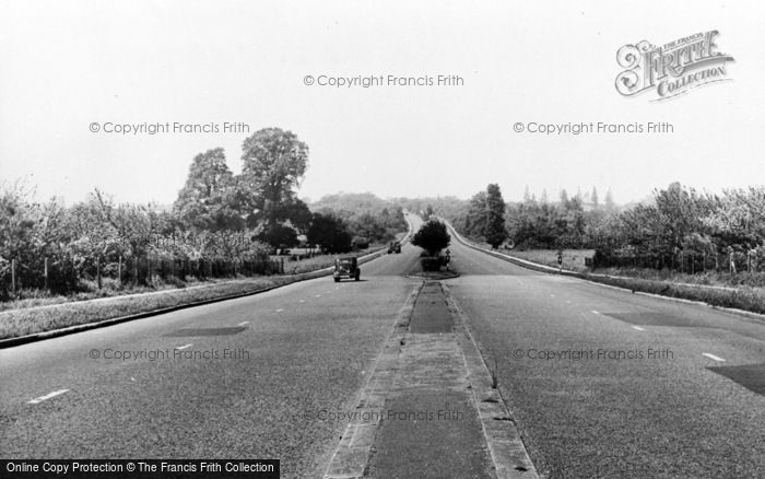 Photo of Hillingdon, Western Avenue c.1950