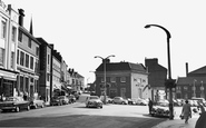 Bond Street 1964, Hinckley