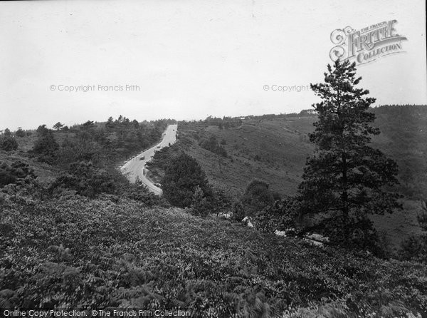 Photo of Hindhead, Devil's Punchbowl 1930