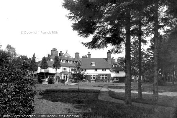 Photo of Hindhead, Thorshill Hotel 1935