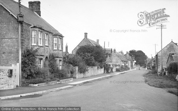 Photo of Hinton St George, High Street c.1955