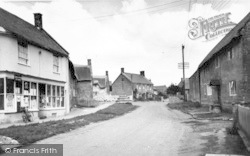 Post Office And Cross c.1960, Hinton St George