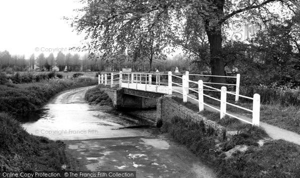 Photo of Hinxton, the Ford c1960