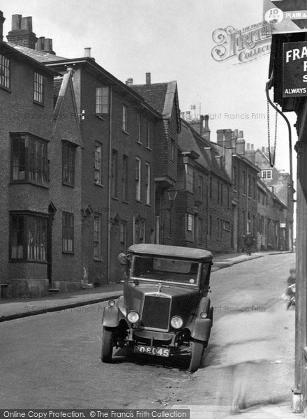 Photo of Hitchin, Car In Tilehouse Street 1931