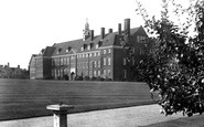 Hitchin, Girls Grammar School 1931