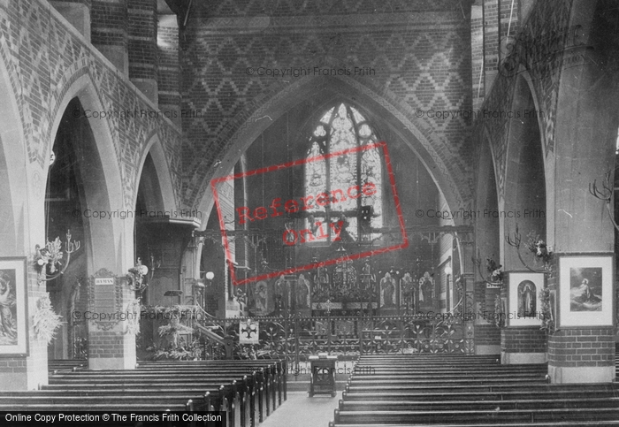 Photo of Hitchin, Holy Saviour Church Interior 1901