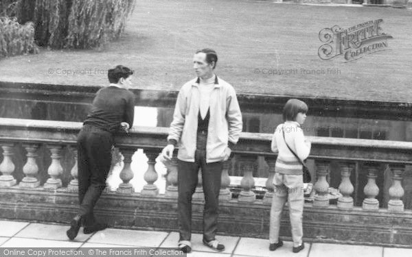 Photo of Hitchin, People By The River Hiz c.1965