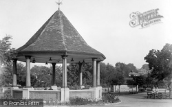 Recreation Ground 1931, Hitchin