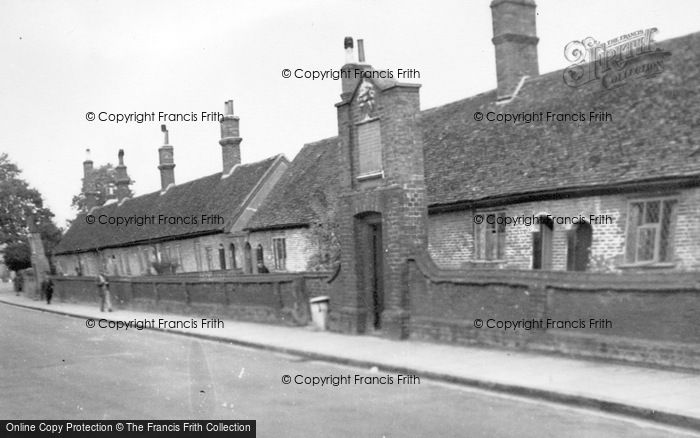 Photo of Hitchin, Skynner's Almshouses c.1950