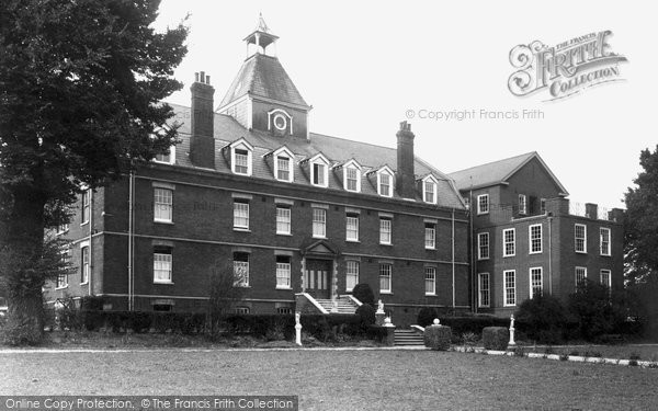 Photo of Hitchin, St Michael's College c.1955