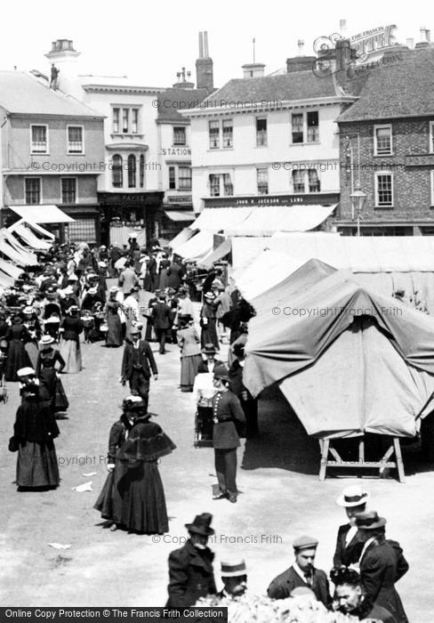 Photo of Hitchin, The Market 1901