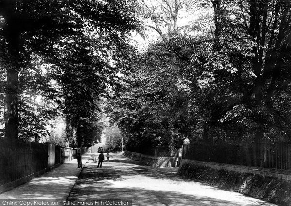 Photo of Hitchin, Walsworth Road 1901