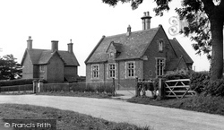 The School c.1955, Hixon