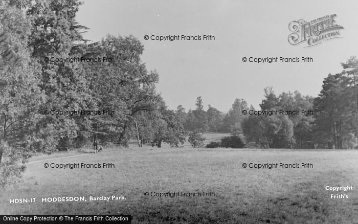 Photo of Hoddesdon, Barclay Park c.1950