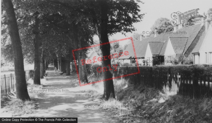 Photo of Hoddesdon, Beech Walk c.1960
