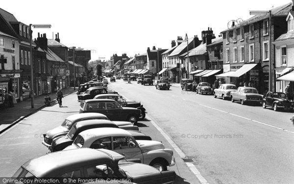 Photo of Hoddesdon, High Street 1959