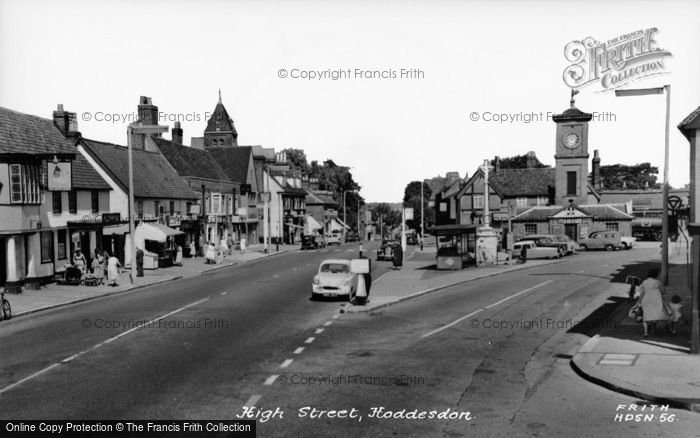 Photo of Hoddesdon, High Street c.1960
