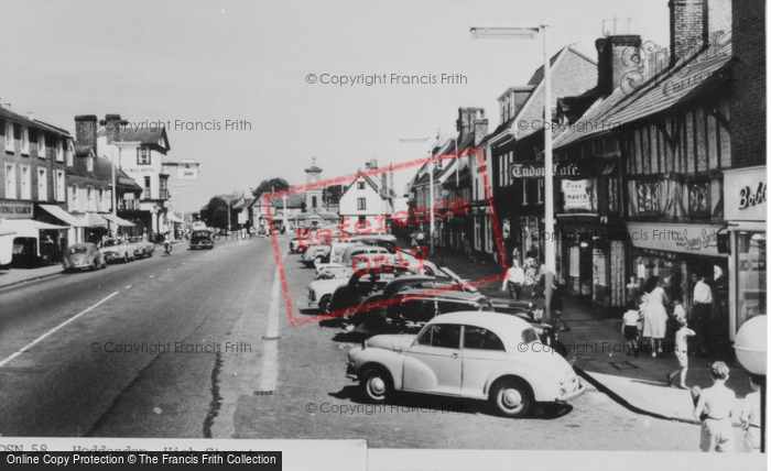 Photo of Hoddesdon, High Street c.1960