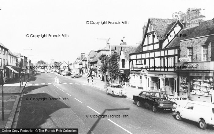 Photo of Hoddesdon, High Street c.1965